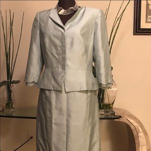 Size 8 Kay Unger skirt suit